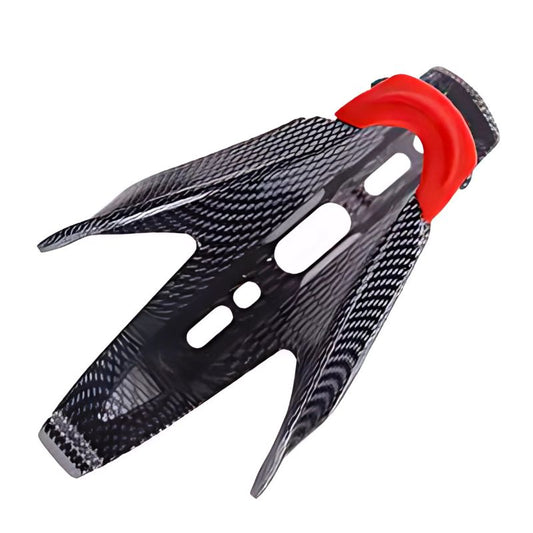 Suport universal bidon bicicleta, plastic dur imitatie carbon, compatibil MTB, sosea, cross, fixare sigura, usor si rezistent